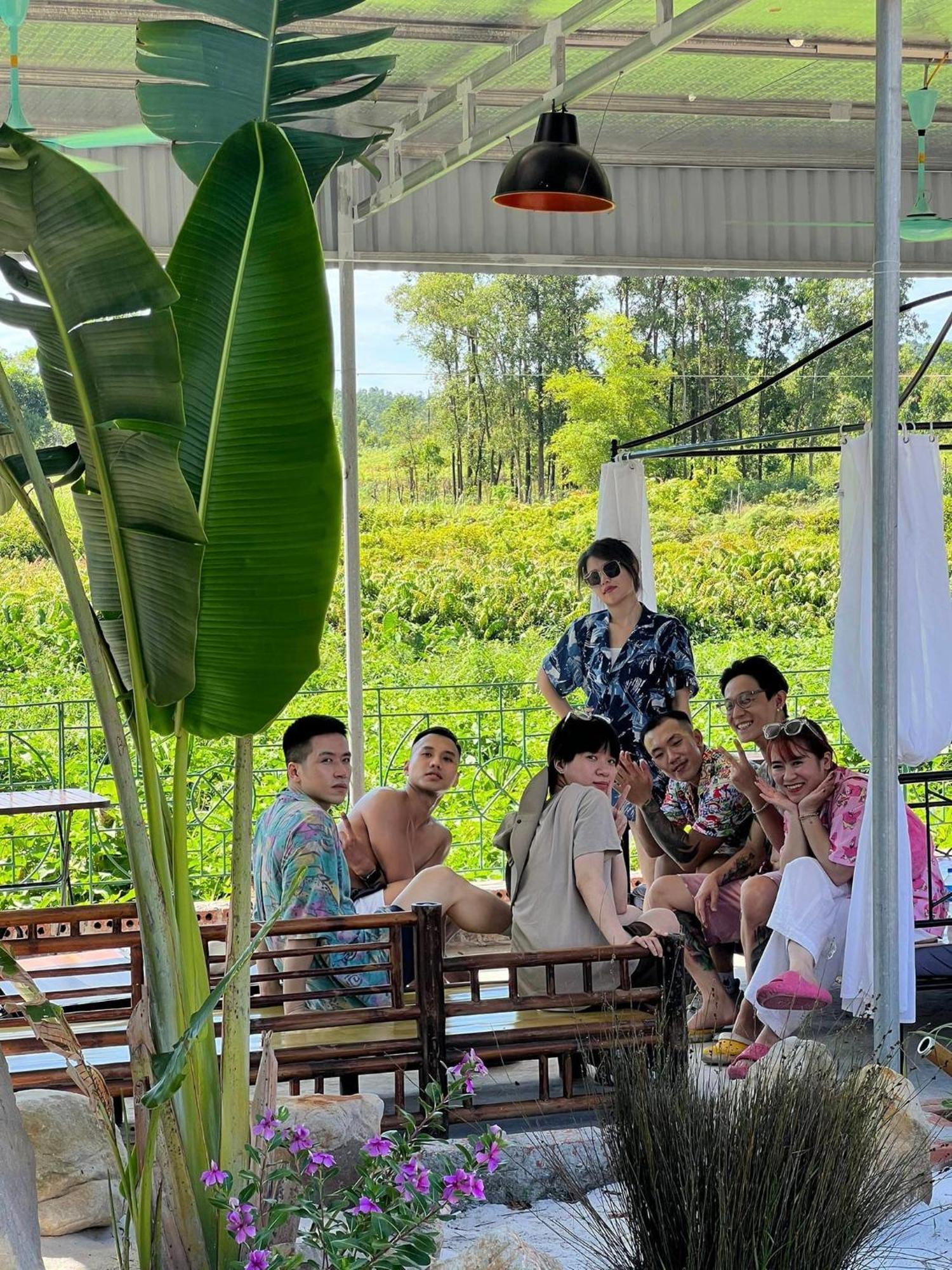 Mina Cafe & Stay Quan Lan Luaran gambar