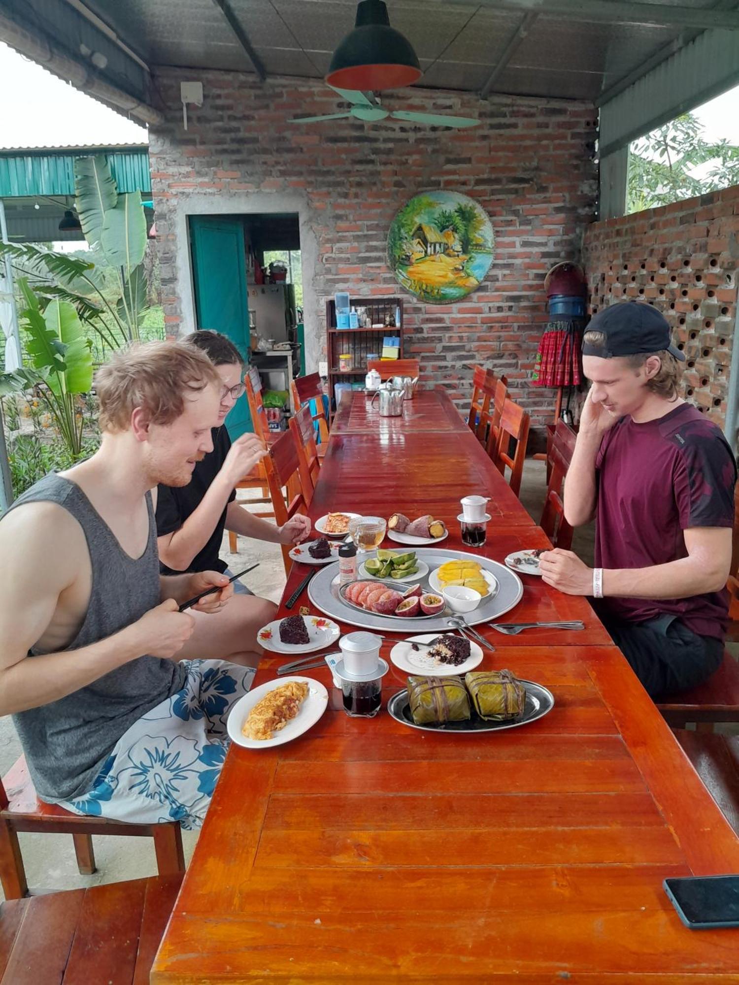 Mina Cafe & Stay Quan Lan Luaran gambar